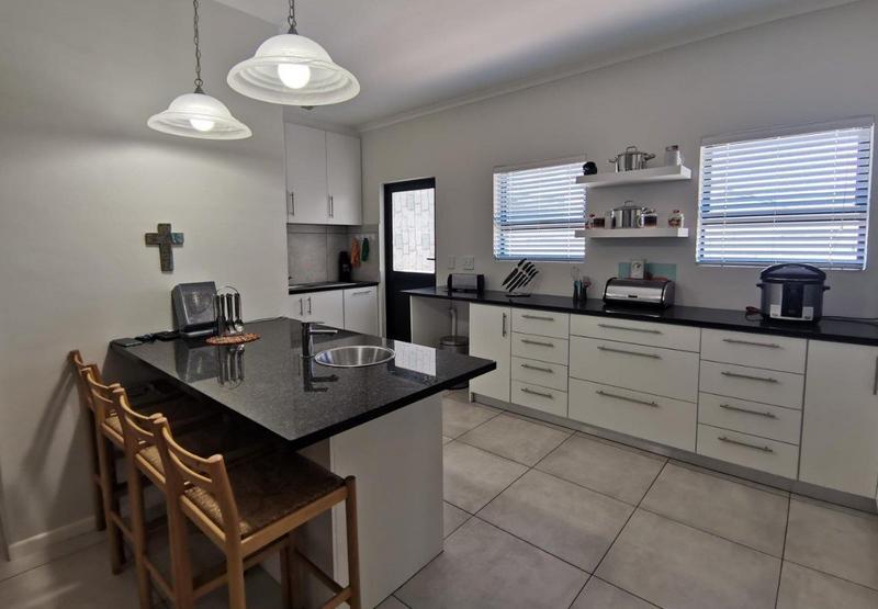 3 Bedroom Property for Sale in Country Club Western Cape